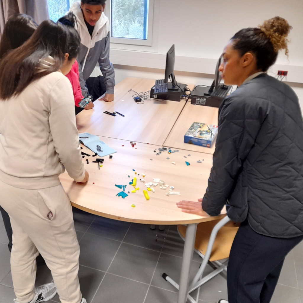 Collégiens en atelier découverte des métiers – programme Discovery FACE Sud Provence Bouches-du-Rhône
